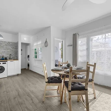 Zen And Pool * Costa Teguise